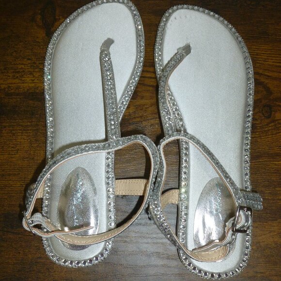 NWOT Betsey Johnson Silver Sequin Thong Sandals w/Ankle Straps - Picture 7 of 14